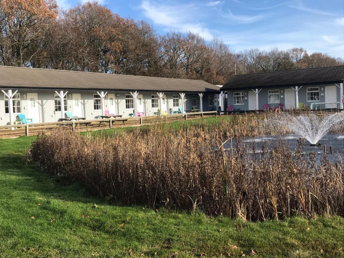 Silverstone Golf Club And Hotel Extérieur photo
