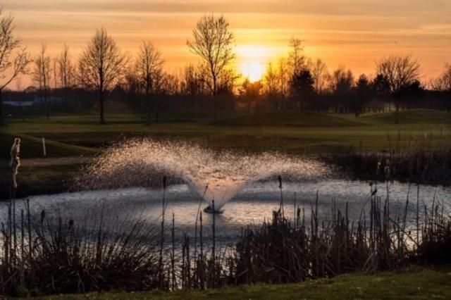 Silverstone Golf Club And Hotel Extérieur photo