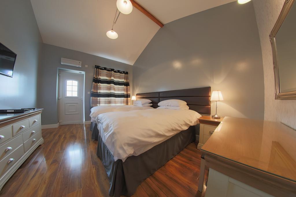 Silverstone Golf Club And Hotel Chambre photo