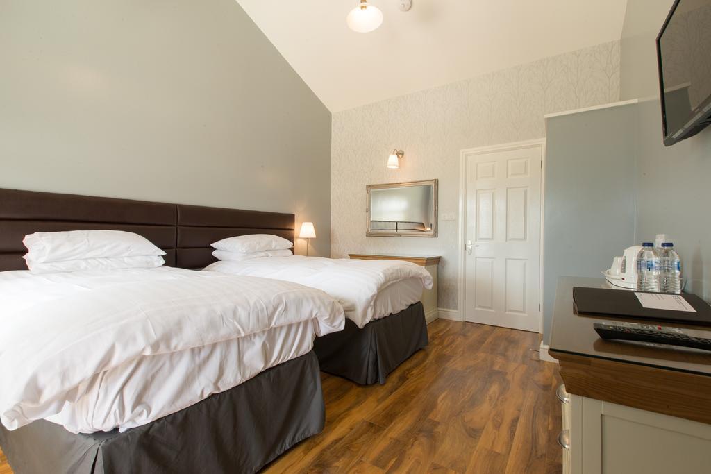 Silverstone Golf Club And Hotel Chambre photo