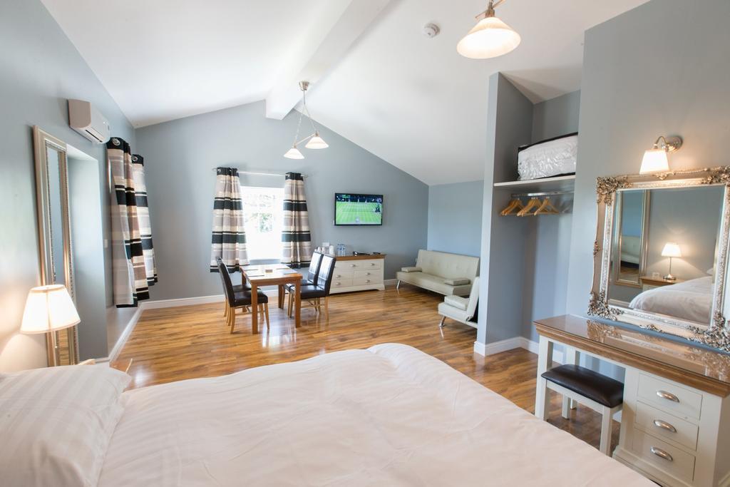 Silverstone Golf Club And Hotel Extérieur photo